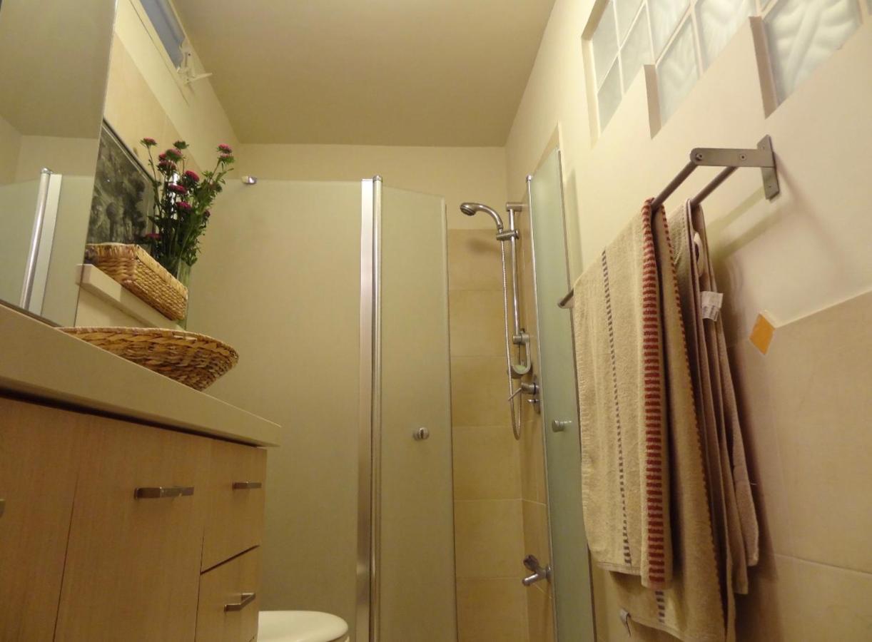 1 Or 2 Rooms With Breakfast And Parking Gerusalemme Esterno foto