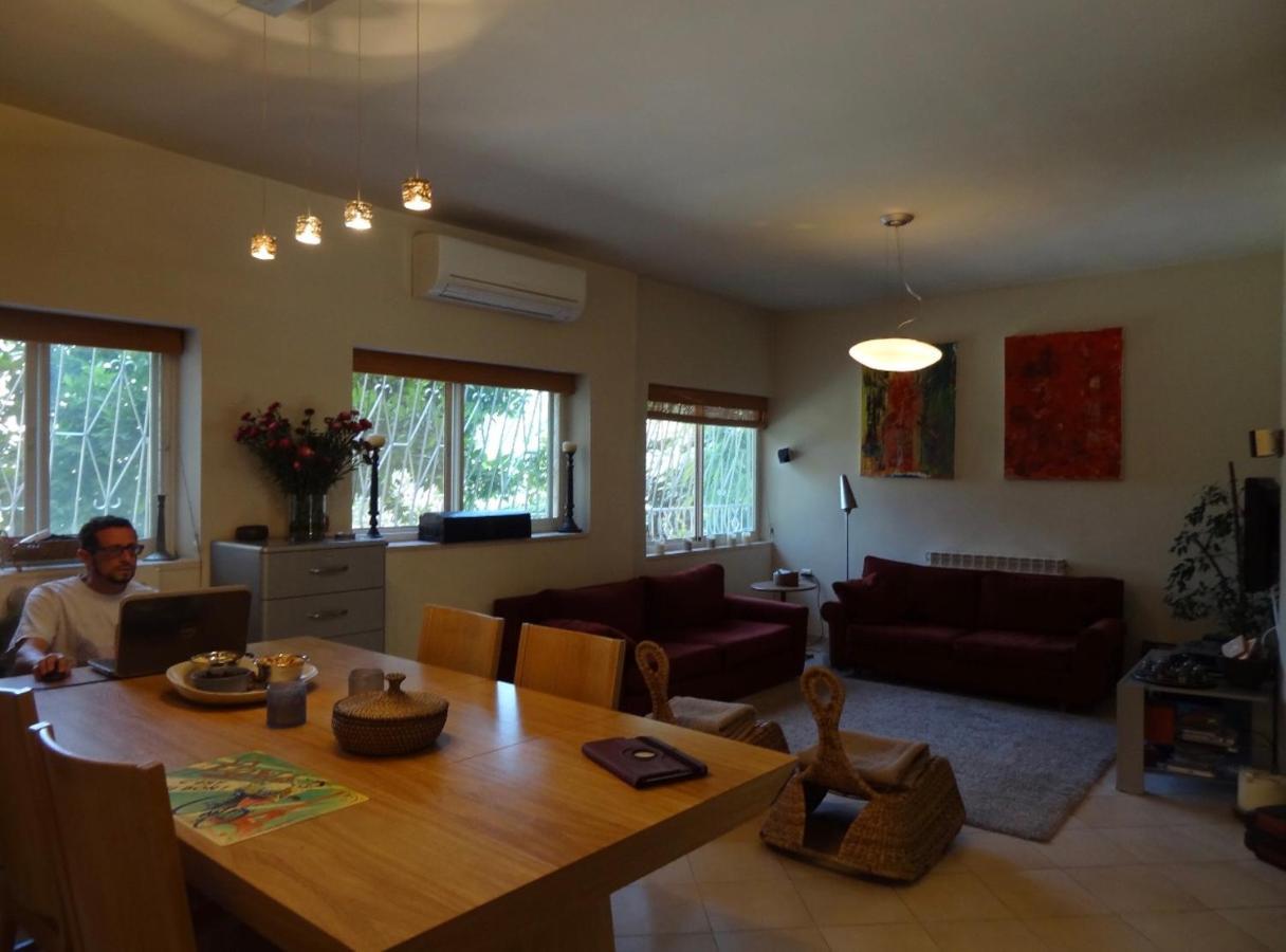 1 Or 2 Rooms With Breakfast And Parking Gerusalemme Esterno foto
